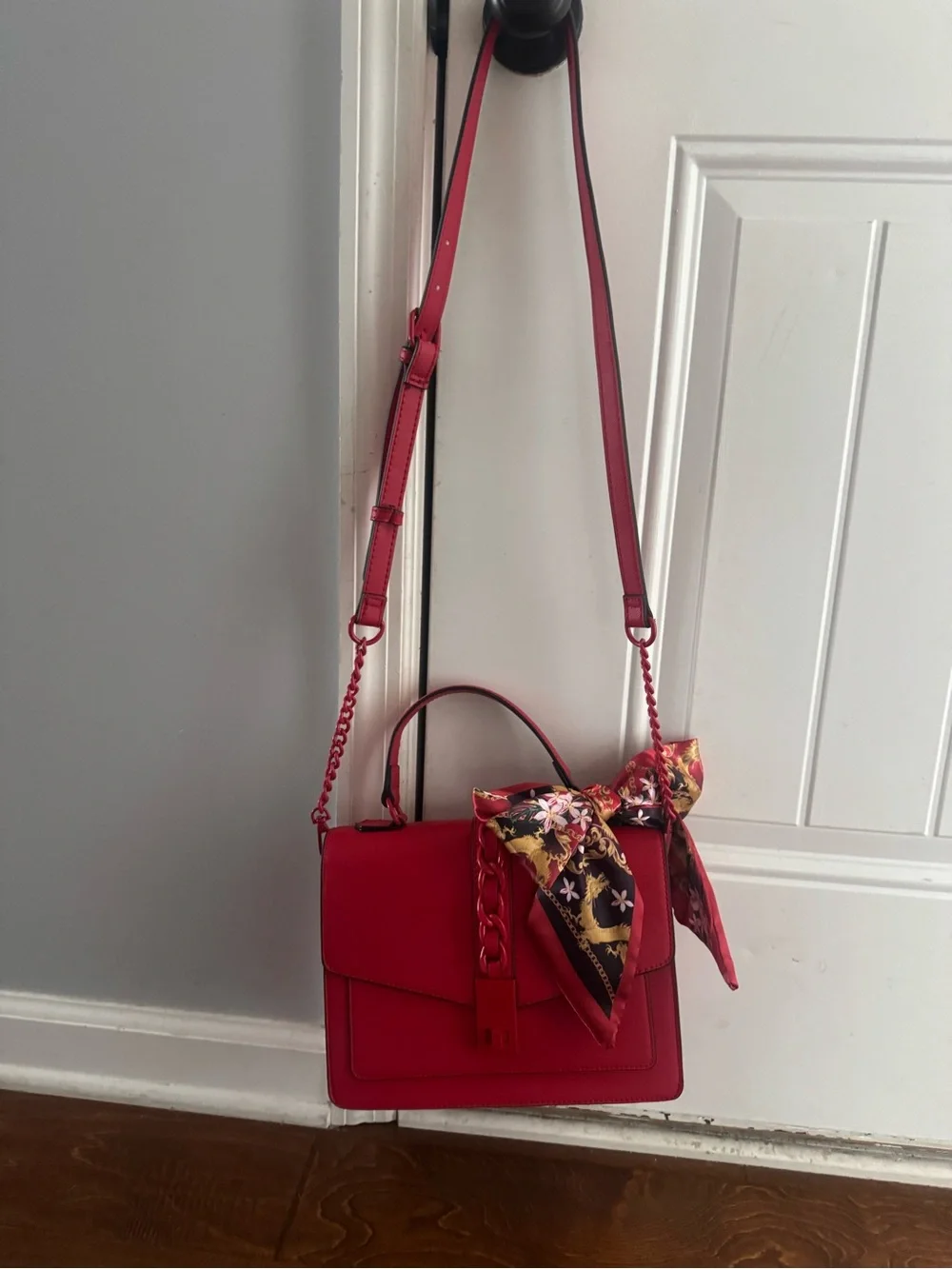 Aldo 10 structured
